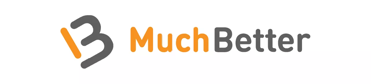 Betalningsmetoden MuchBetters logotyp. Logotypen består av ett snedställt B följt av texten MuchBetter. Much är skrivet i orange medan Better står skrivet i mörkgrått.