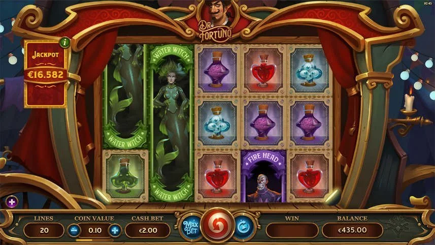 På bilden ser vi casinospelet Dr Fortuno. Spelytan är inramad i vad som liknar en droska. I spelytan ser vi symboler i form av olika elixir och häxor. Nedanför ser vi kontrollytan med vinstlinjer, myntvärde, insats, startknappar, vinst och saldo.