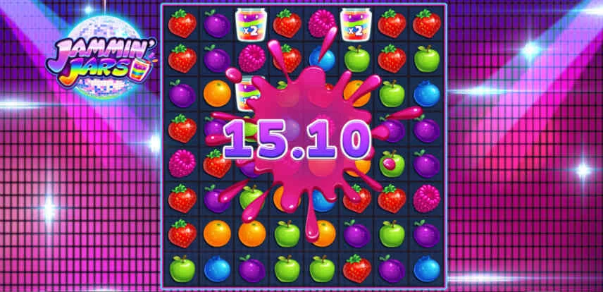 Bilden visar spelytan fylld av olika fruktsymboler. I mitten syns att det är en vinst då det står 15.10 över skärmen.