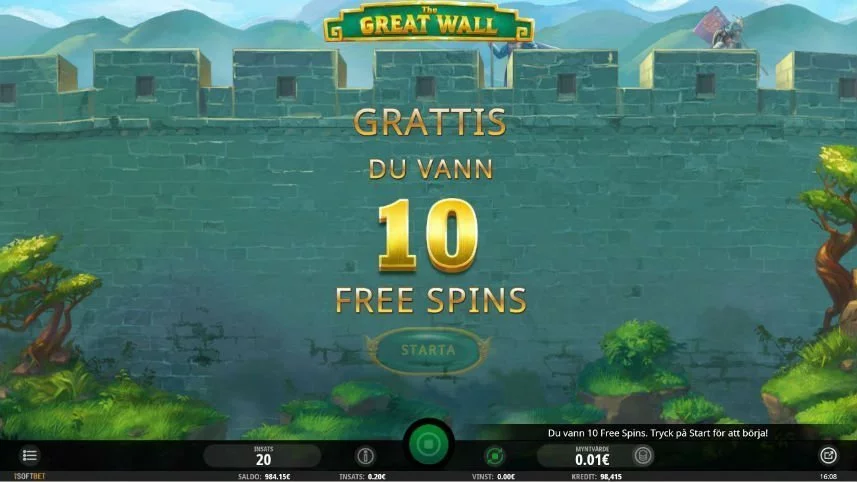 På bilden ser vi hur frispelsläget aktiverats i The Great Wall. I bakgrunden syns kinesiska muren. Centrerat i bilden står det "Grattis du vann 10 free spins".